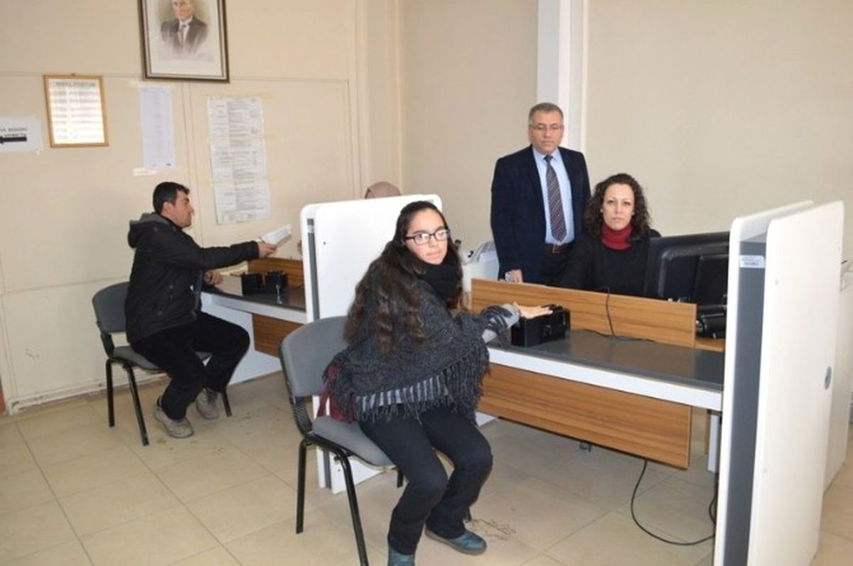 Yeni Kimlik Başvuruları Sürüyor