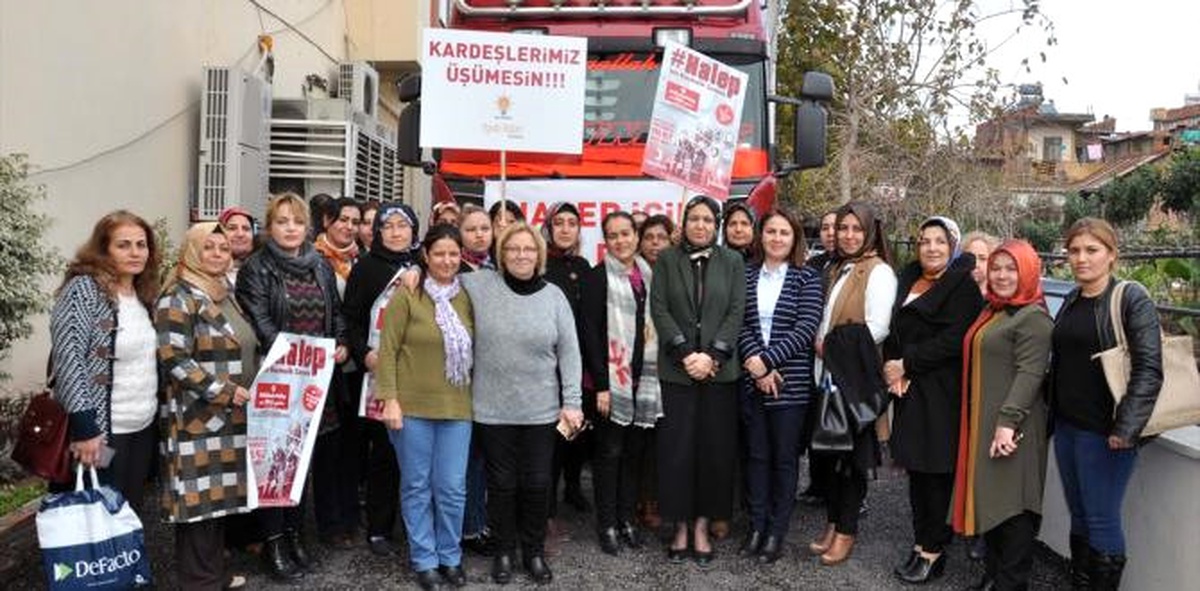 AK Parti Adana Kolları\'ndan Haleplilere Yardım