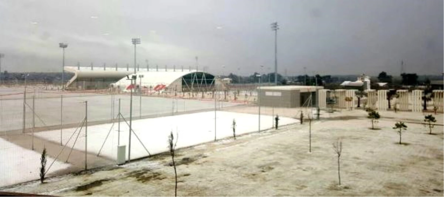 Antalyaspor\'a Kar Sürprizi