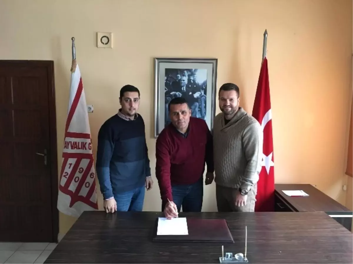 Ayvalıkgücü Belediyespor Hedefe İlker Seven ile Koşacak