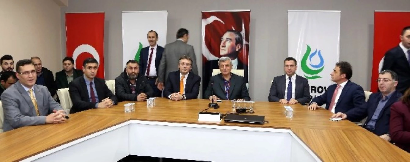 Başkan Karaosmanoğlu, Öğretim Görevlileriyle Buluştu