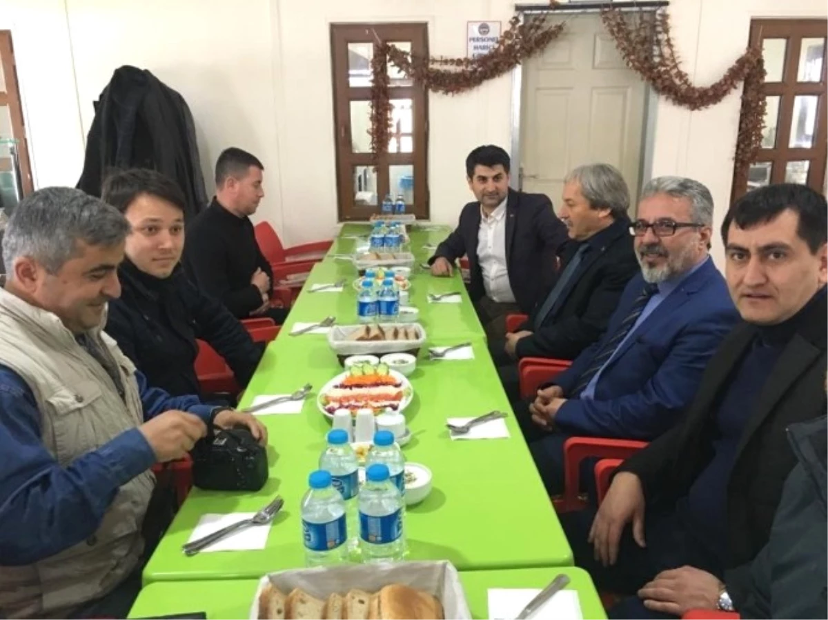 Başkan Şahin, Gazeteciler ile Öğle Yemeğinde Buluştu