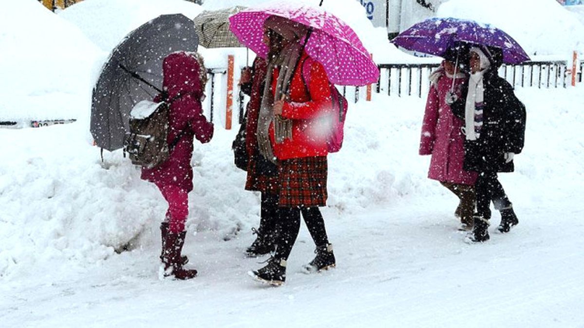 Bursa ve Balıkesir\'de Eğitime Kar Engeli