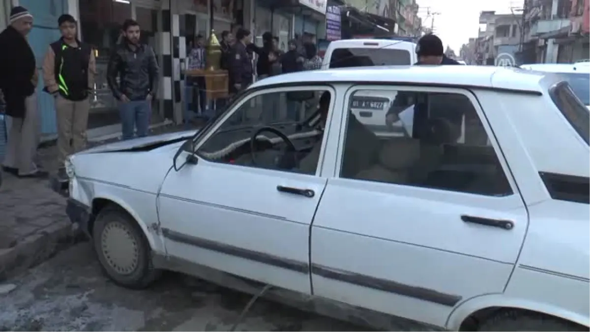 Çalıntı Otomobille Kaza Yapınca Yakalandılar