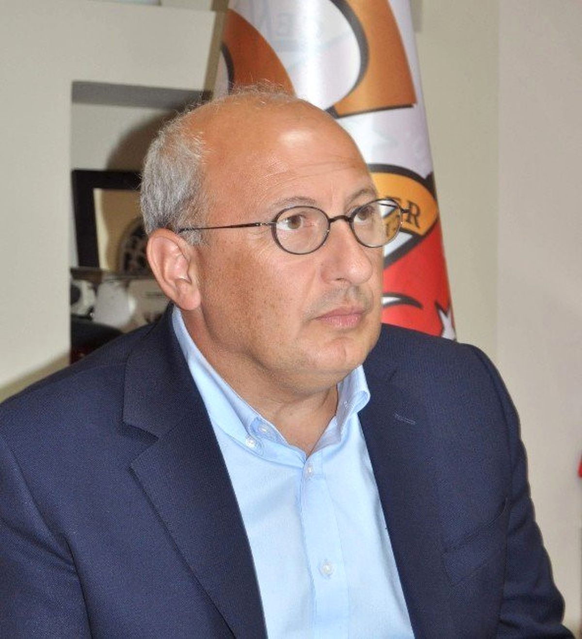 CHP\'li Çakırözer: "Hangi Görüşten Olursak Olalım, Gazetecinin Özgür Çalışmasını Sağlamakla...