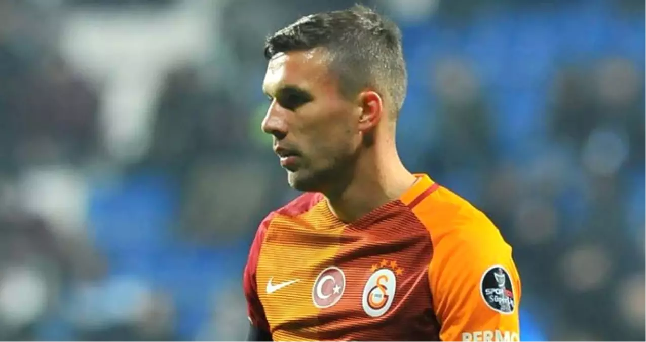 Çin Kulübü Transferi Yalanladı, Podolski "Transfer Söylentisi" Dedi
