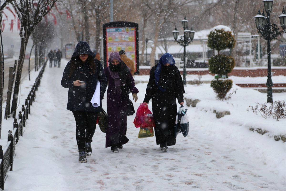 Edirne\'de Eğitime Kar Engeli