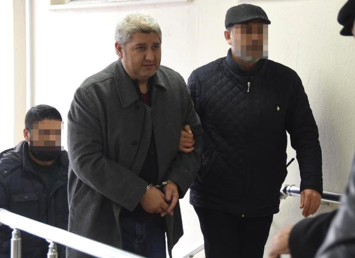 Eski Polis Müdürü Fetö\'den Gözaltına Alındı