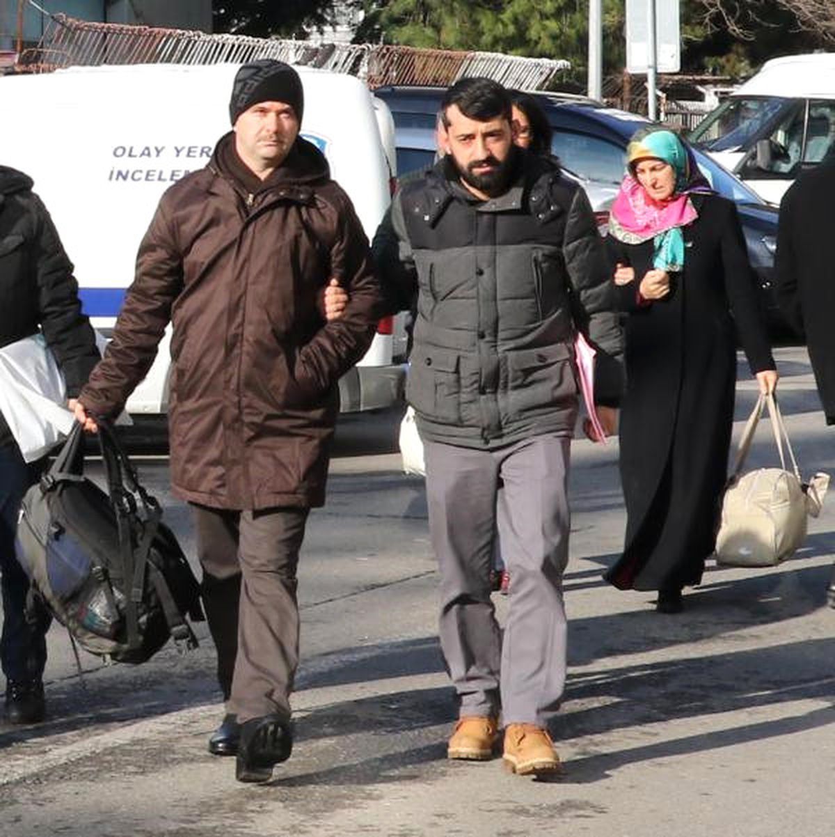 Fetö Operasyonunda 3\'ü Kadın 21 Kişi Gözaltında