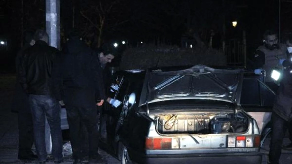Gaziantep\'te \'Dur\' İhtarına Uymayan Otomobil Kaza Yaptı; 1 Kişi Yakalandı, 2 Kişi Aranıyor - (2)