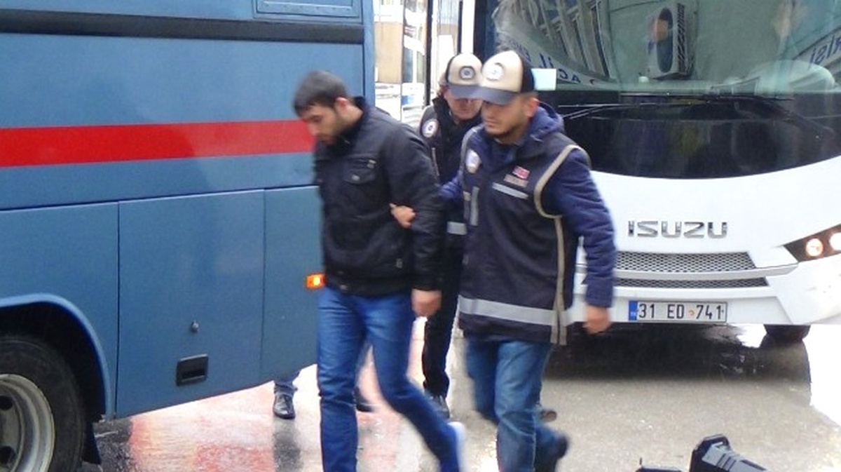 Hatay\'da Fetö/pdy\'den 3 Kişi Tutuklandı