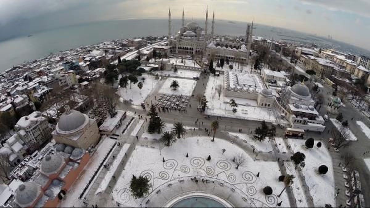 İstanbul\'da Kar Yağışı Etkisini Kaybetti