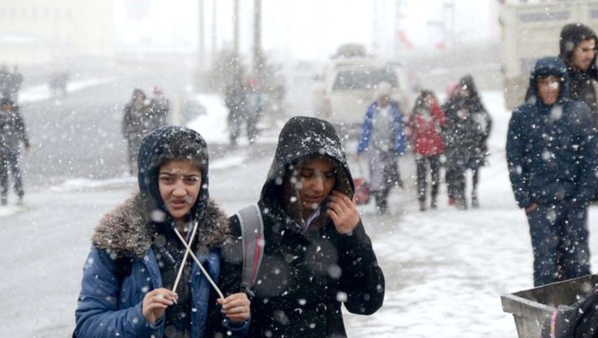 İstanbul\'da Okullar Yarın da Tatil Edildi.