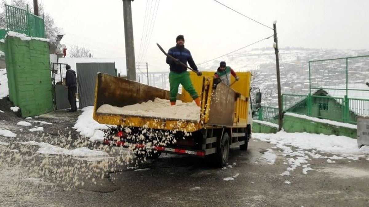 İzmit\'te Kar Yağışına Yönelik Çalışmalar Sürüyor