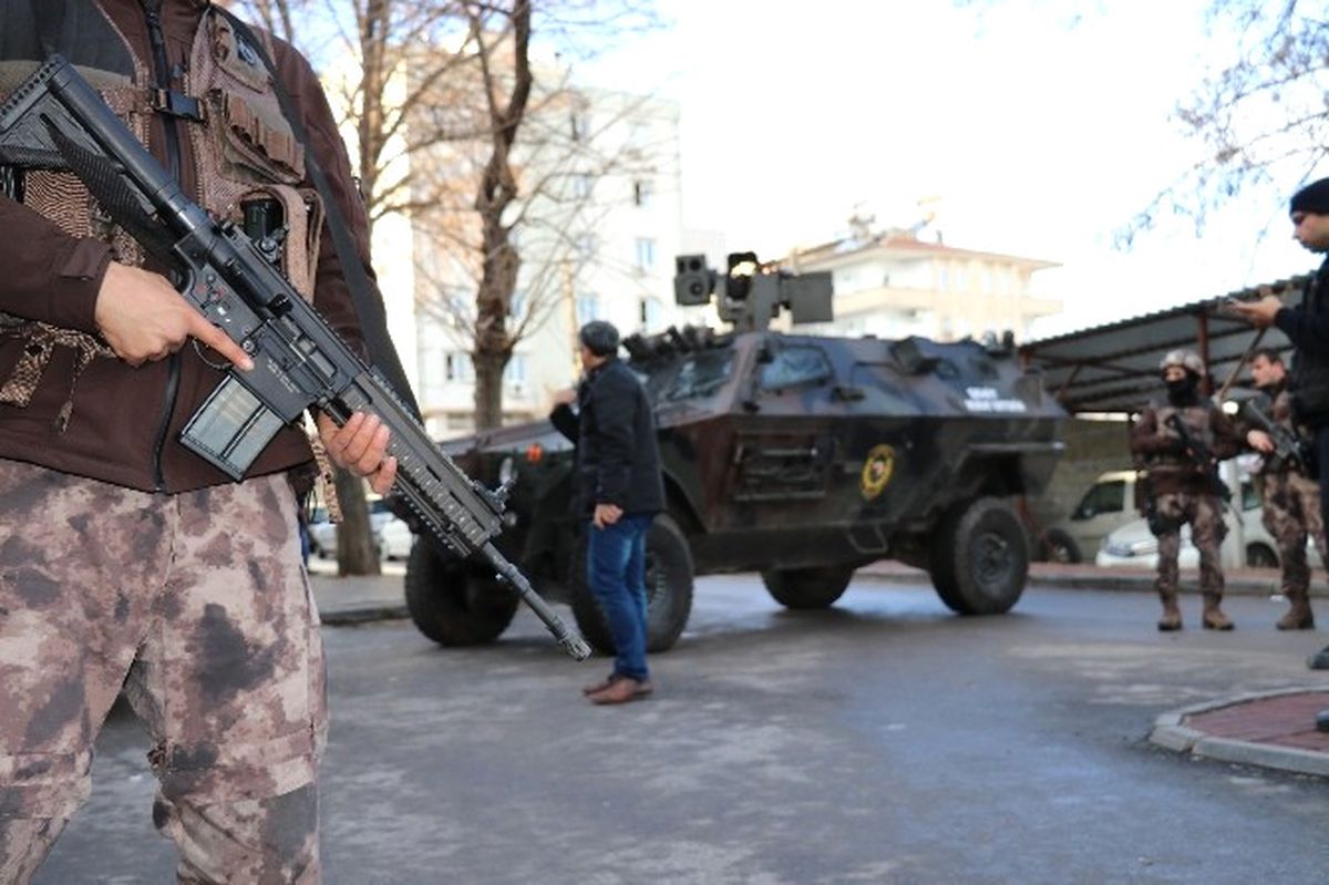 Kaçan Teröristler Didik Didik Arandı