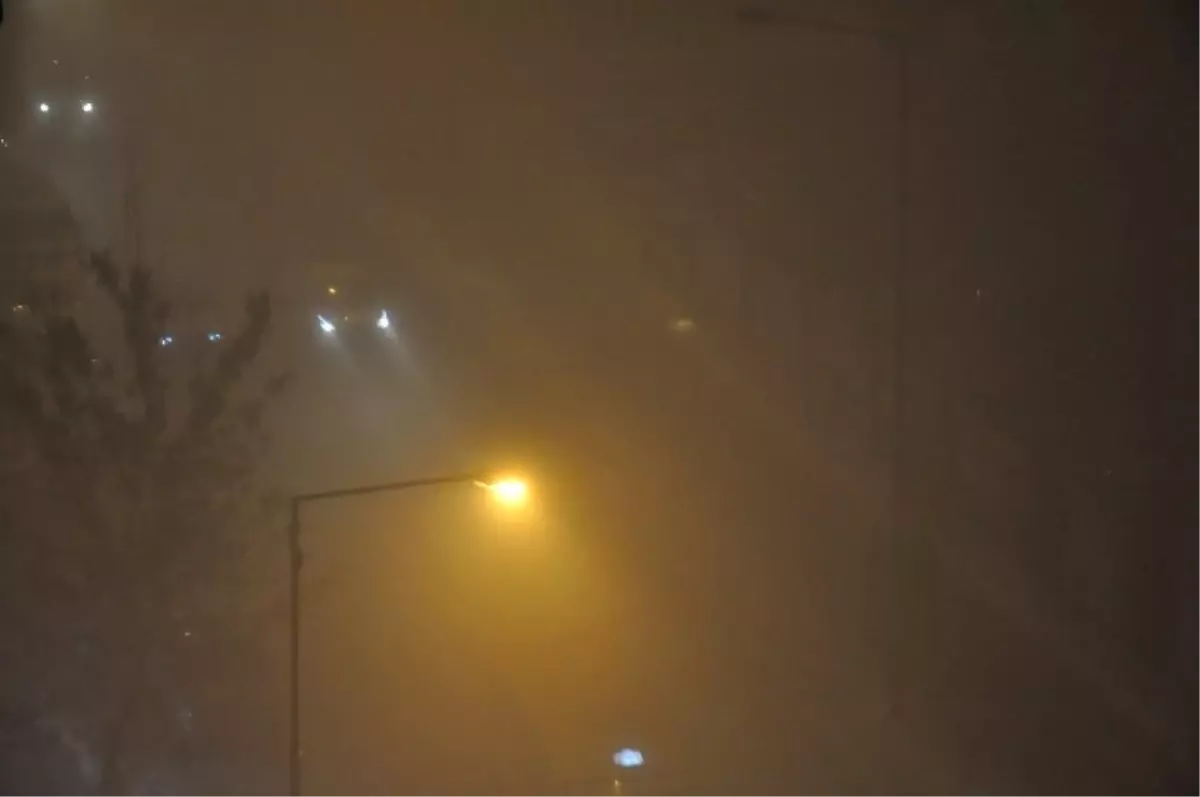 Kars\'ı Sis Esir Aldı