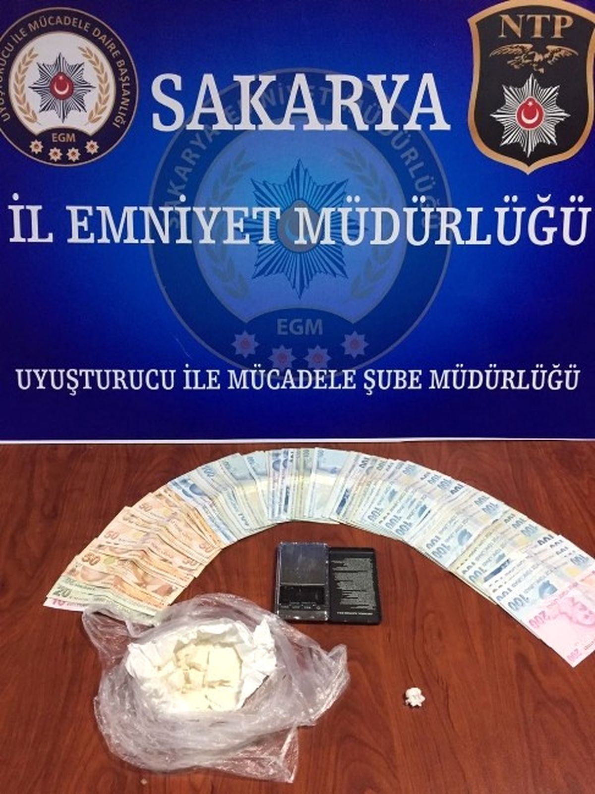 Kasten Adam Öldürme Suçundan Aranan Şahıs Kokainle Yakalandı