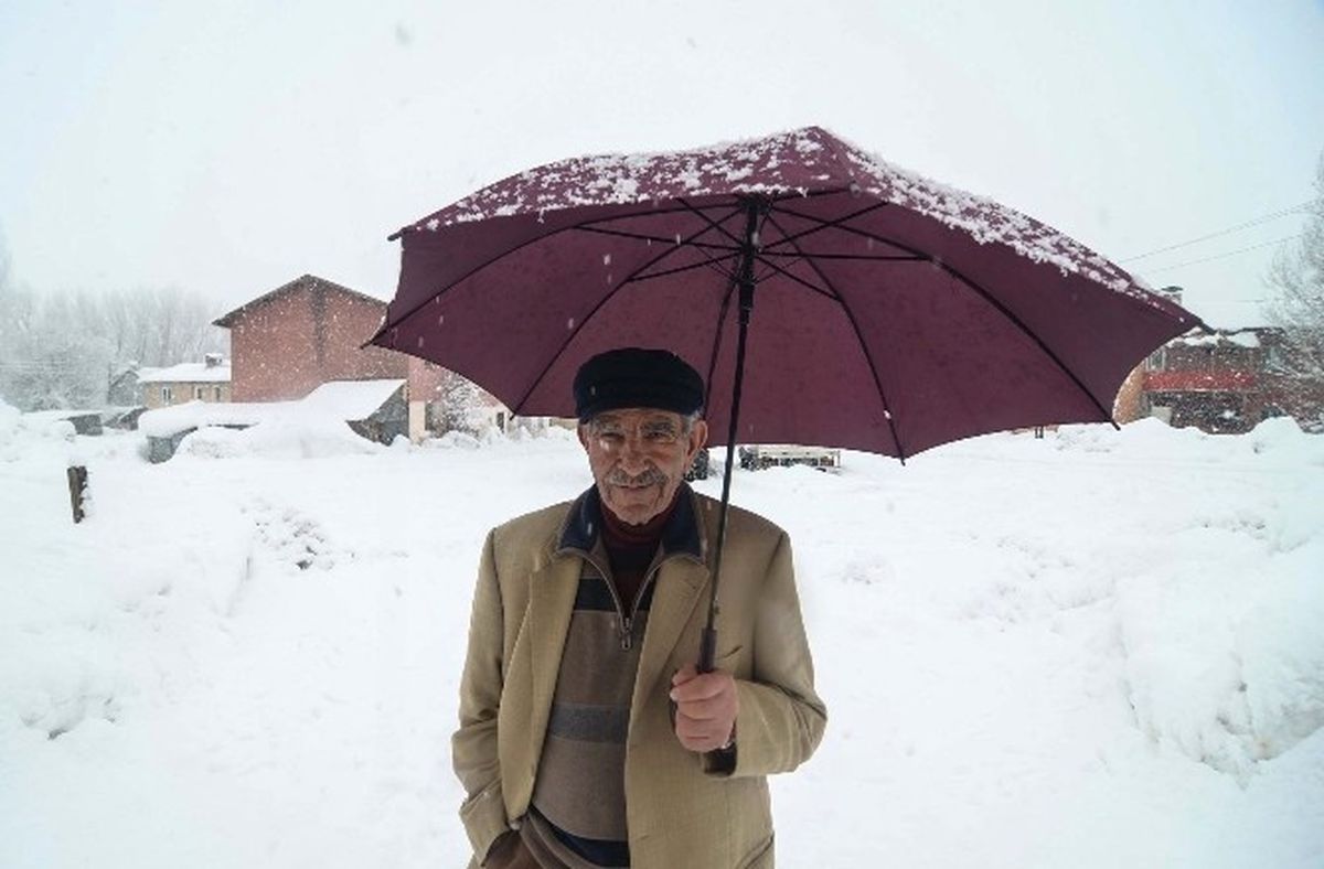 Ovacık\'ta Kar Kalınlığı 2 Metreye Ulaştı