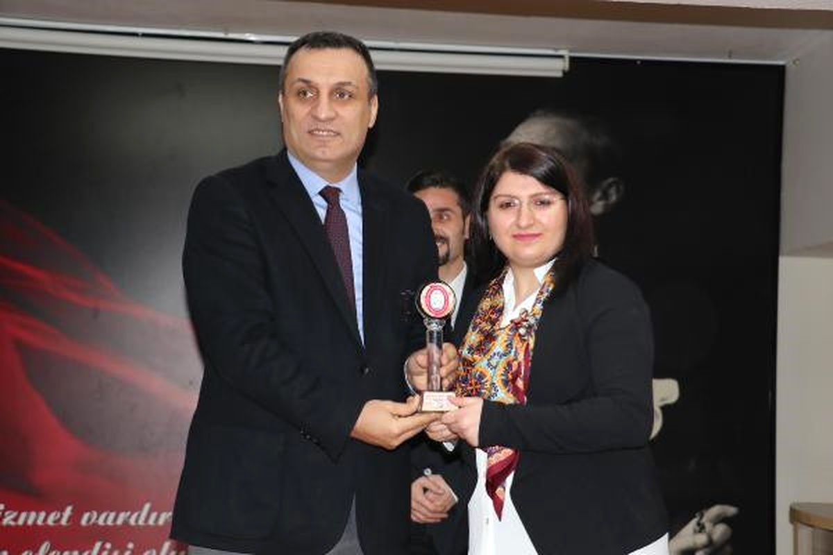 Samsun\'da \'Yılın Haber Fotoğrafı\' Ödülü Dha Muhabirine