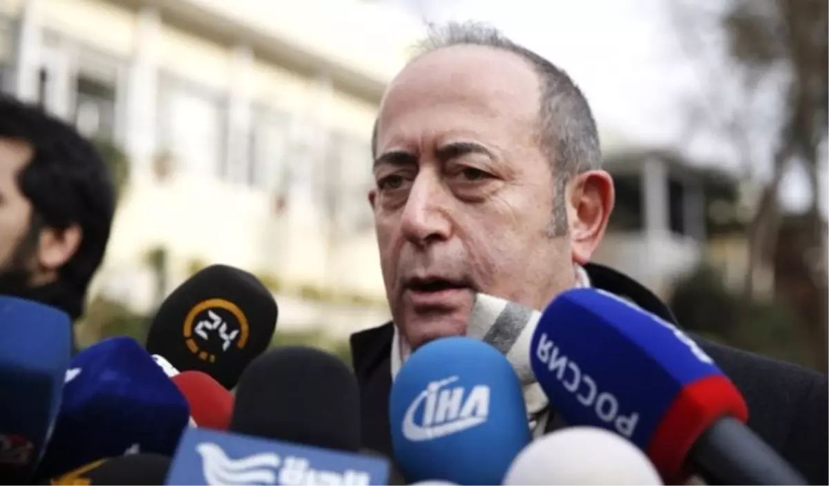 TBMM Başkanvekili Hamzaçebi\'den Gazetecilere Ziyaret