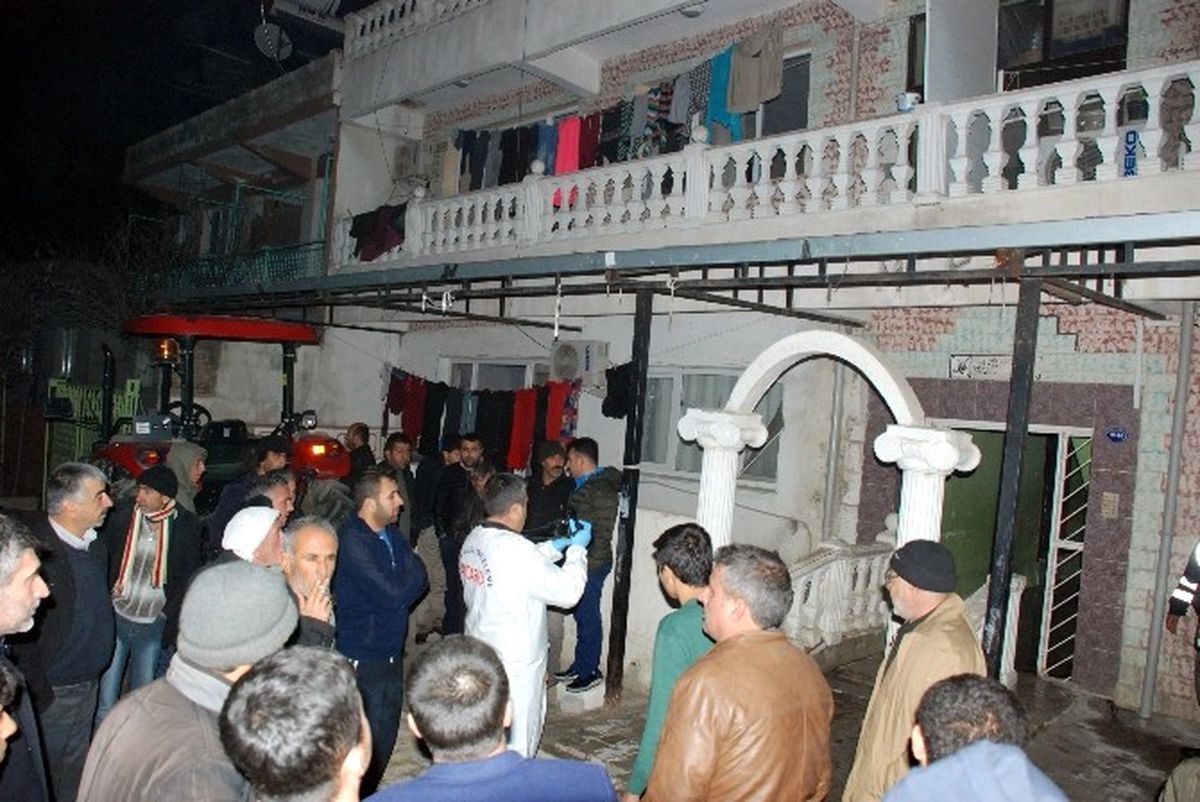 Torbalı\'da Ev Yangını: 1 Ölü, 4 Yaralı