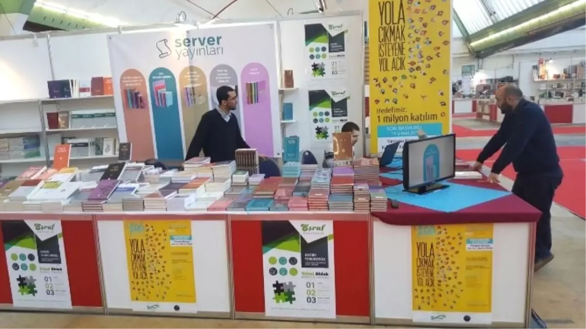 Ufka Yolculuk, Astec Kitap Fuarı ile Almanya\'da Tanıtıldı