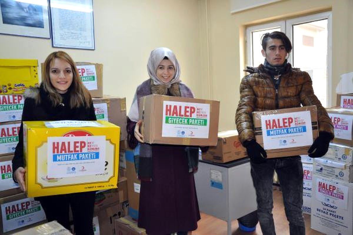 Üniversite Öğrencilerinden Halep\'e Yardım