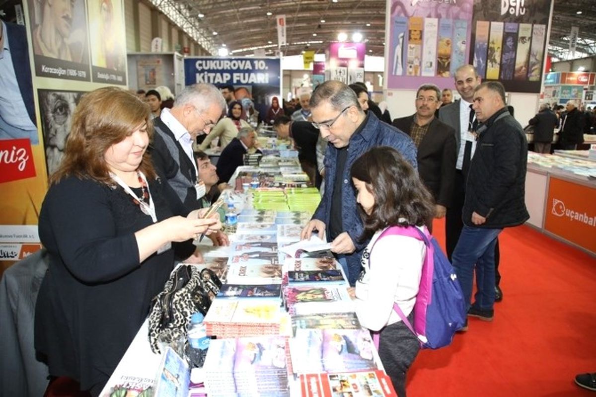 Yüreğir Belediyesi Çukurova Kitap Fuarı\'nda