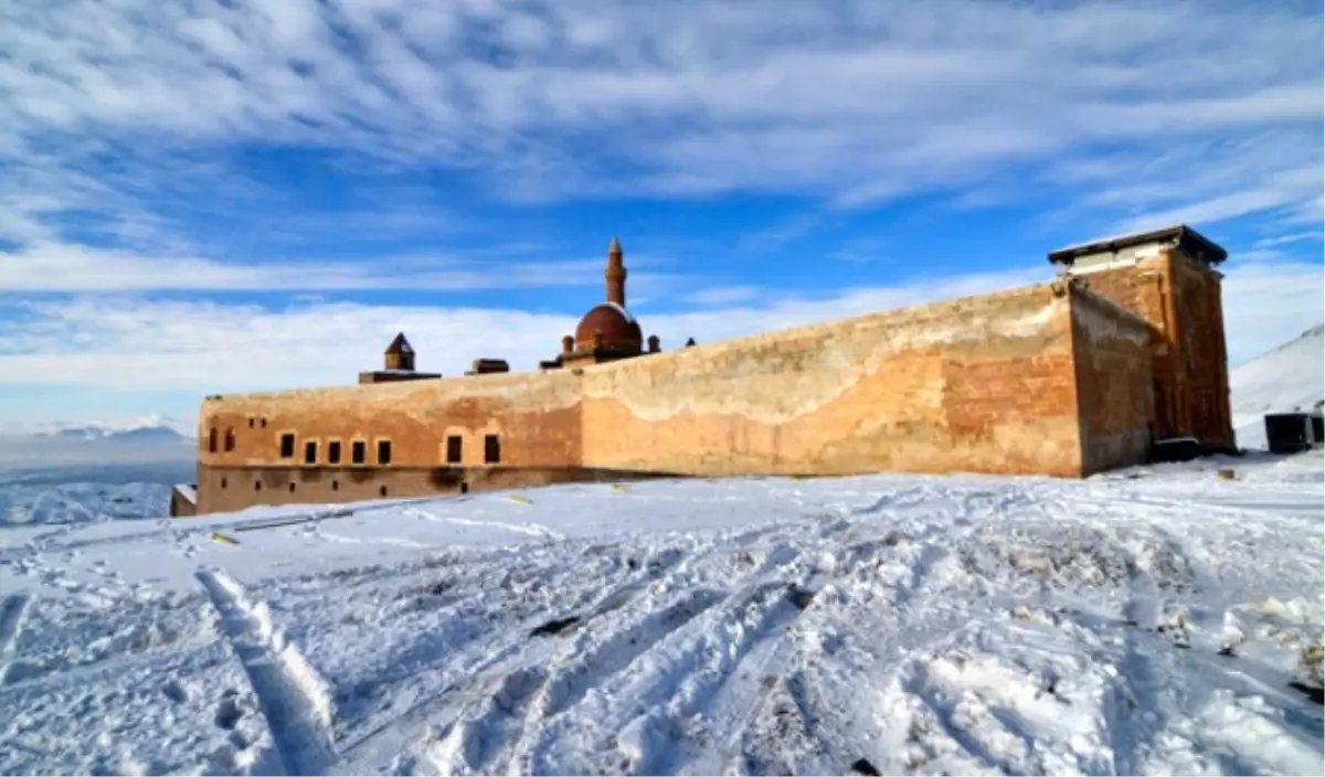 Ağrı\'da İshak Paşa Sarayı Fotoğraf Sergisi