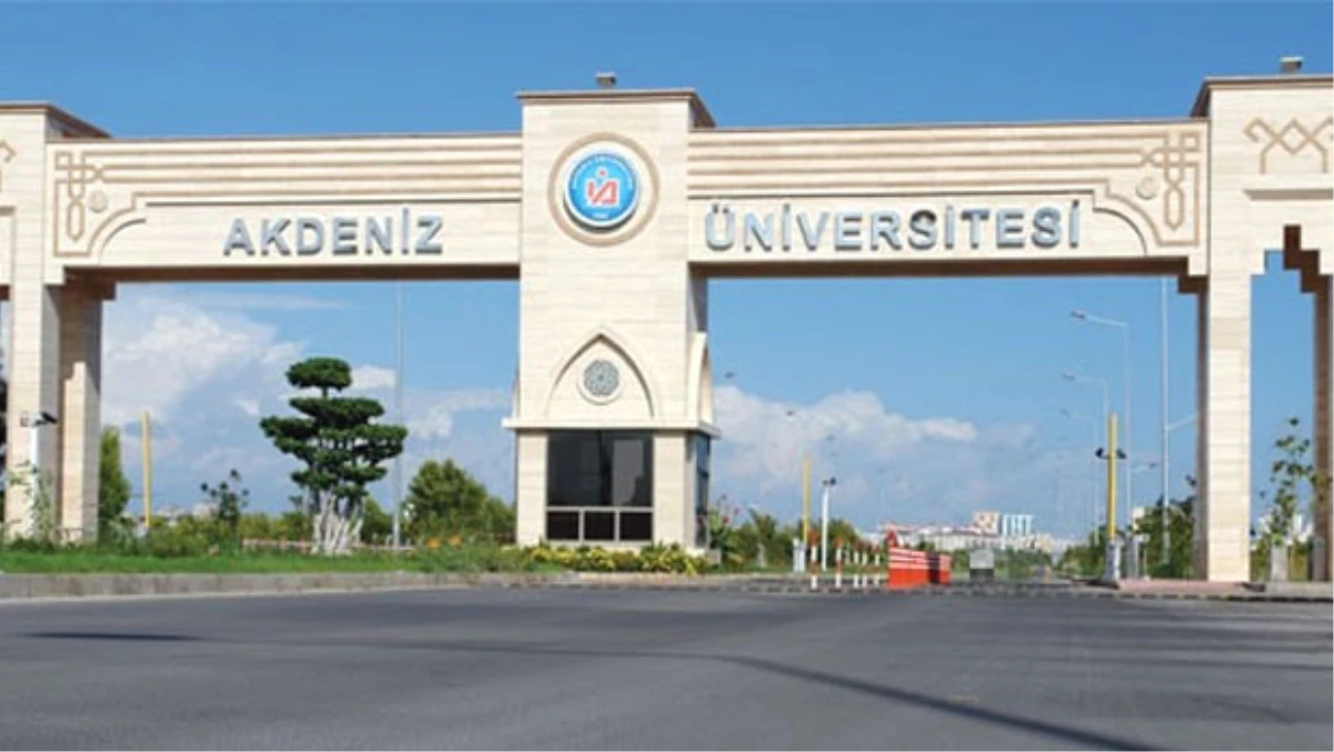 Akdeniz Üniversitesi\'ndeki "Yolsuzluk" Davası