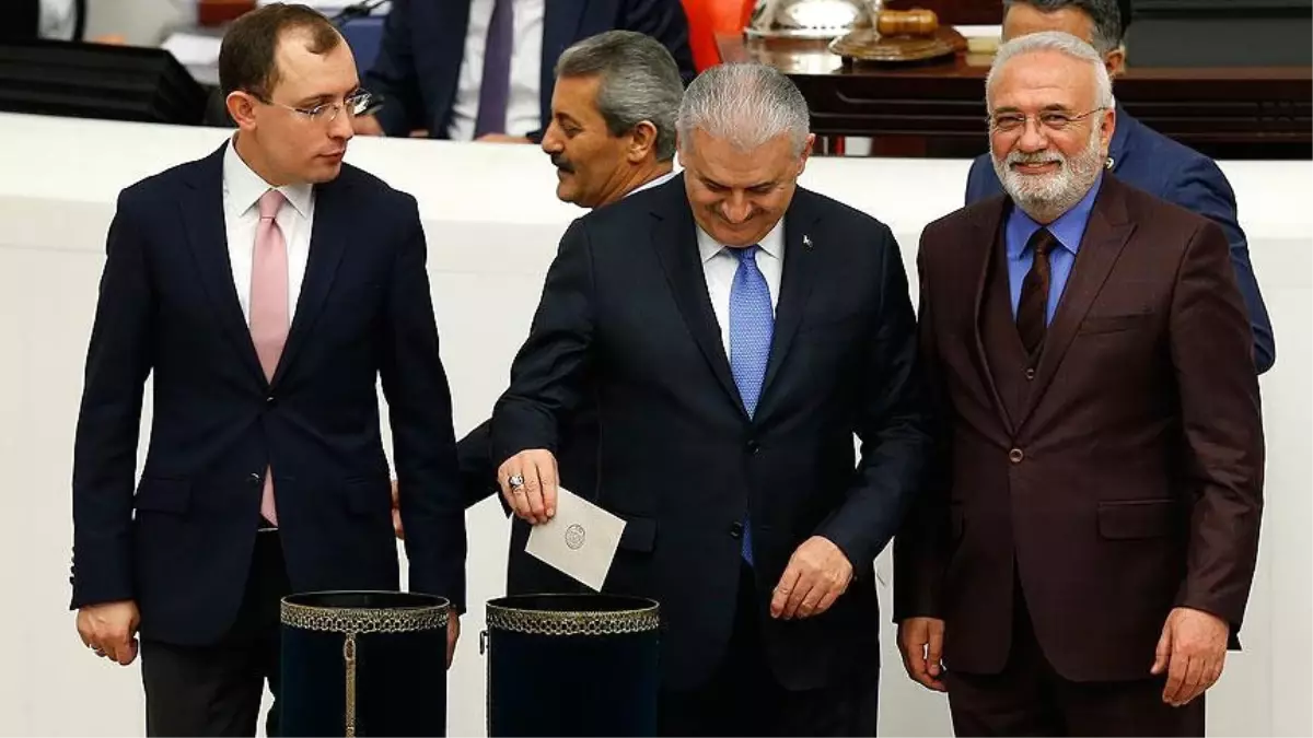 Anayasa Değişikliği Teklifinin 3. Maddesi Kabul Edildi