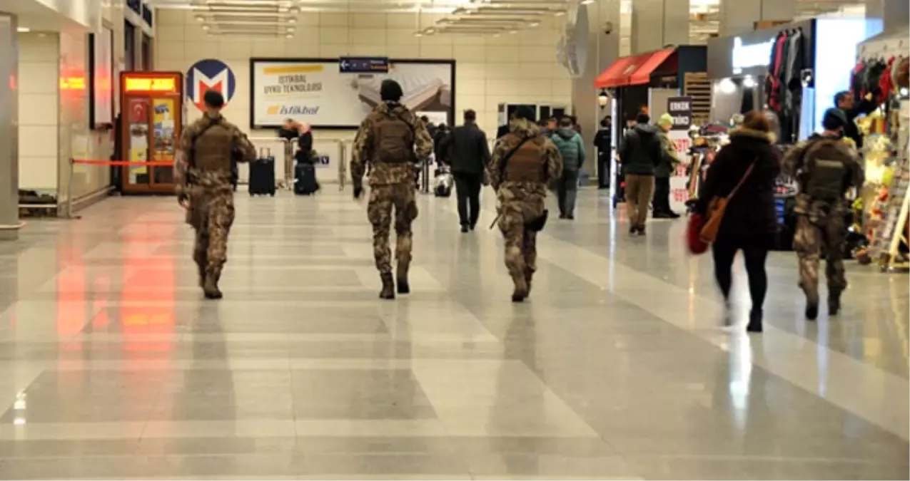 Kirazlı Metro Durağında "Reina Saldırganı" İhbarı Boş Çıktı