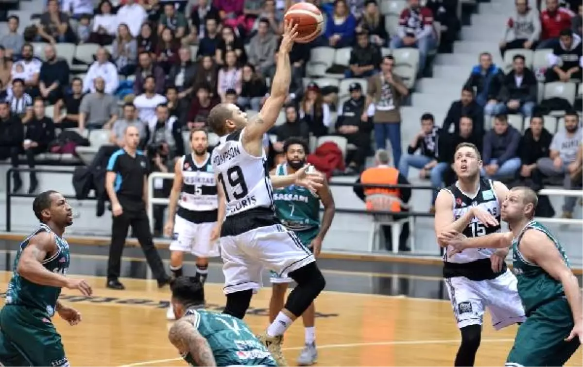 Beşiktaş Sompo Japan: 100 - Dinamo Sassari: 70