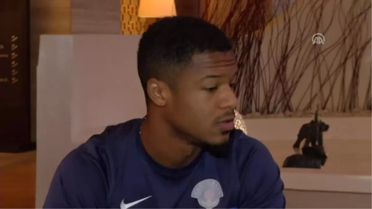 Burada Daha Iyi ve Büyük Futbolcular Oynuyor"