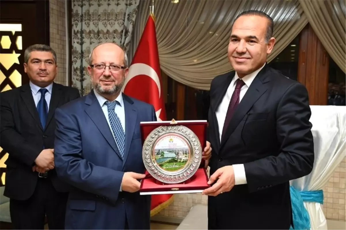 Büyükşehir, Müftü Gökçe\'yi Uğurladı