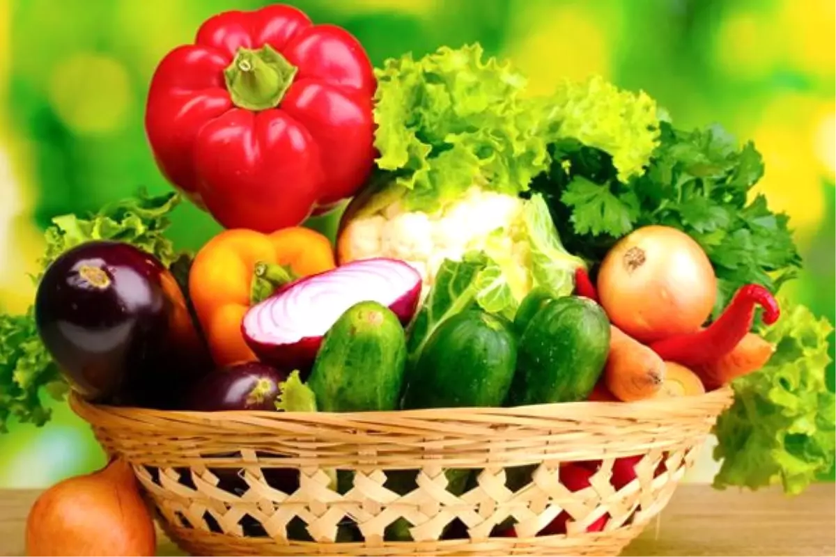 Dha Yurt: Mersin\'i Sel Basınca, Sebze Fiyatları Tavan Yaptı Piliçle Yarışıyor