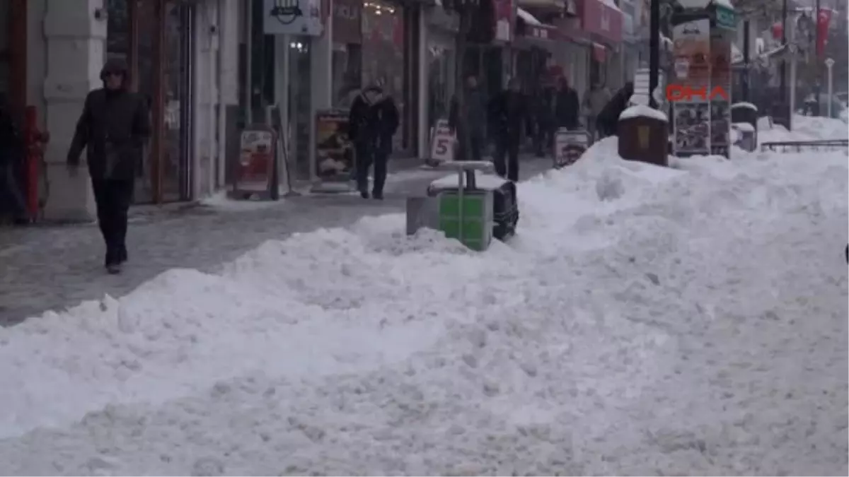 Edirne Okulların Yine Tatil Edildiği Edirne\'de Valilik\'ten \'Ciddi Kar\' Uyarısı