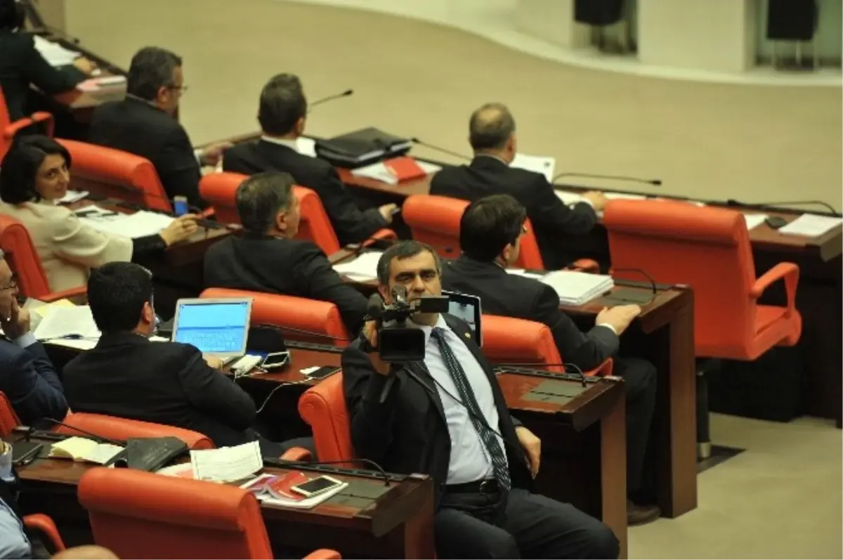 Genel Kurulu Canlı Yayınlayan Vekil İha\'ya Konuştu