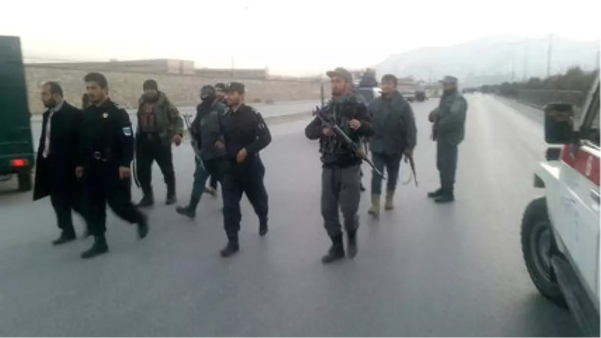 Kabil\'de Çifte İntihar Saldırısı