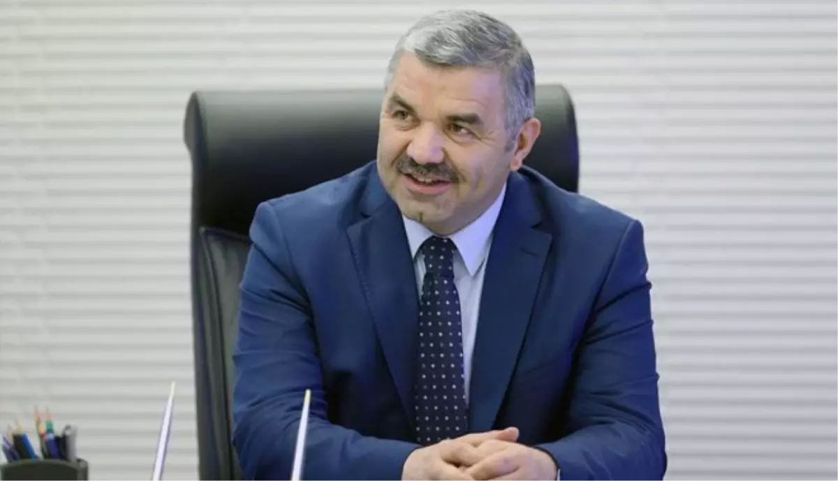 Kayseri Büyükşehir Belediye Başkanı Çelik Herkes Elini Taşın Altına Koysun