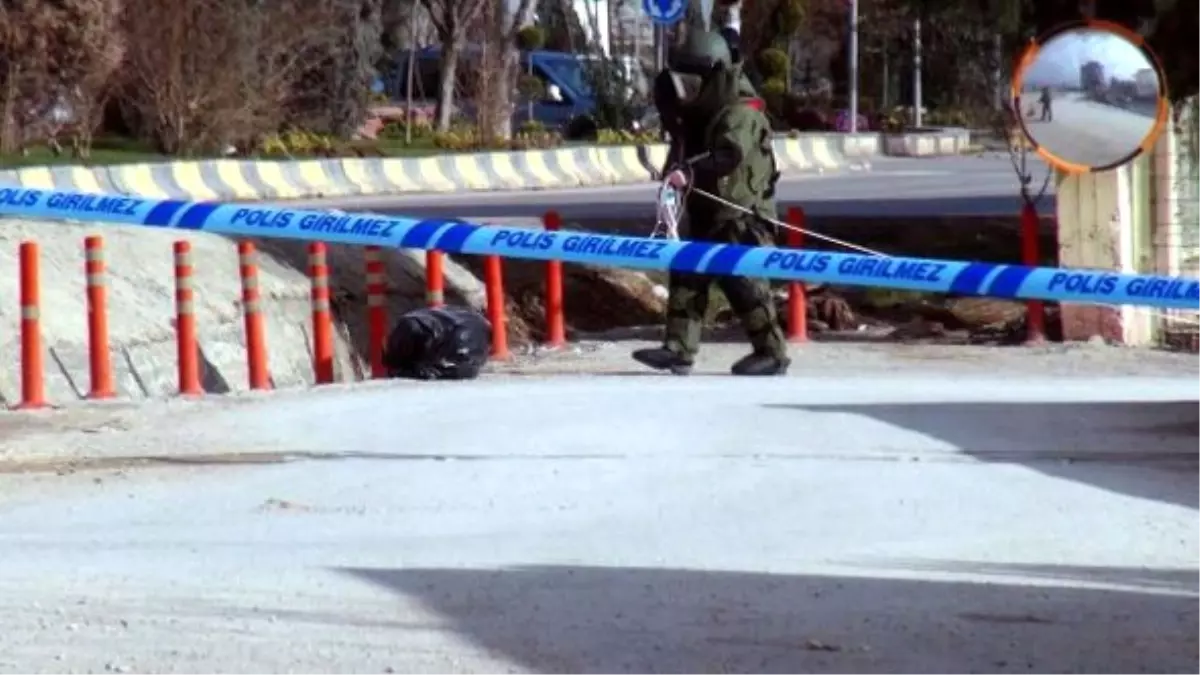 Kilis\'te Fünyeyle Patlatılan Şüpheli Poşetten Çöp Çıktı