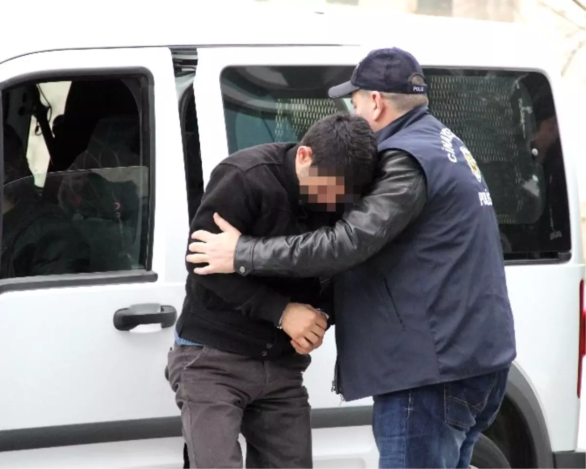 Kız Arkadaşına Laf Attığı İddiasıyla Askeri Vuran Gence 4 Yıl 2 Ay Hapis