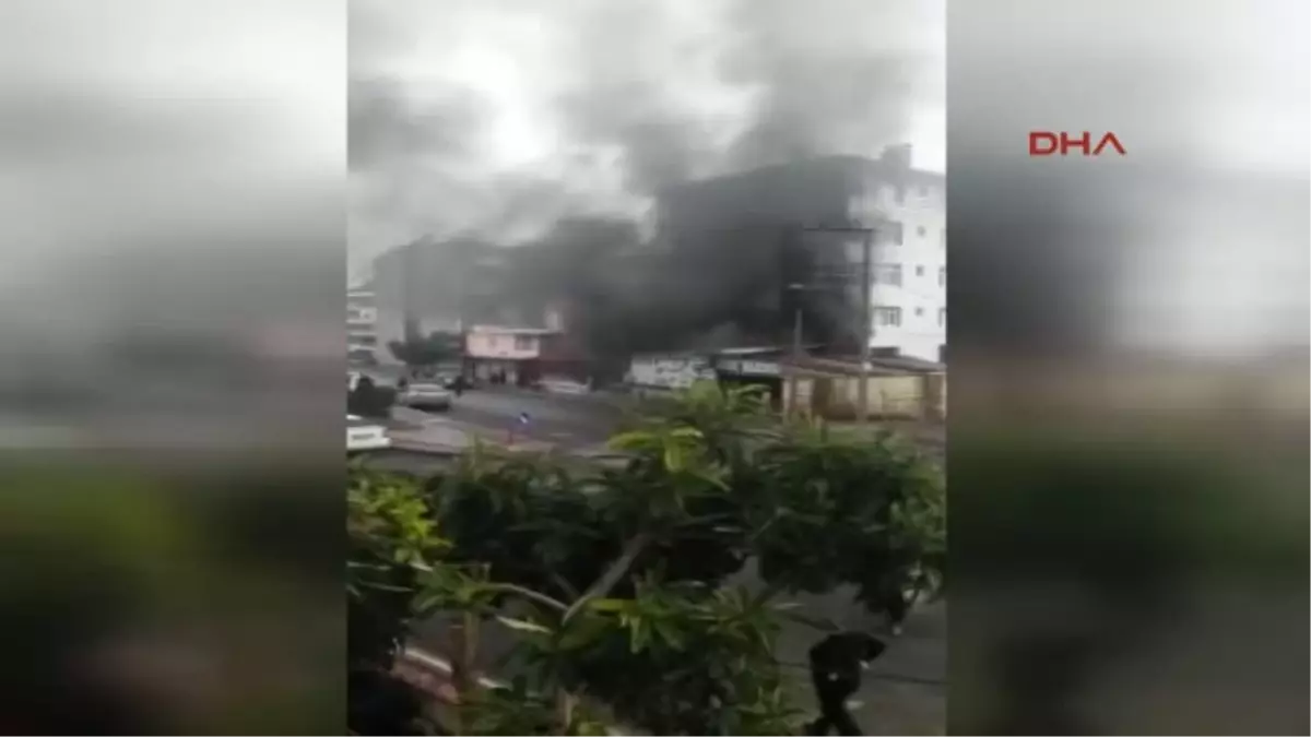 Kocaeli Derince\'de Işyerinde Çıkan Yangını Itfaiye Söndürdü