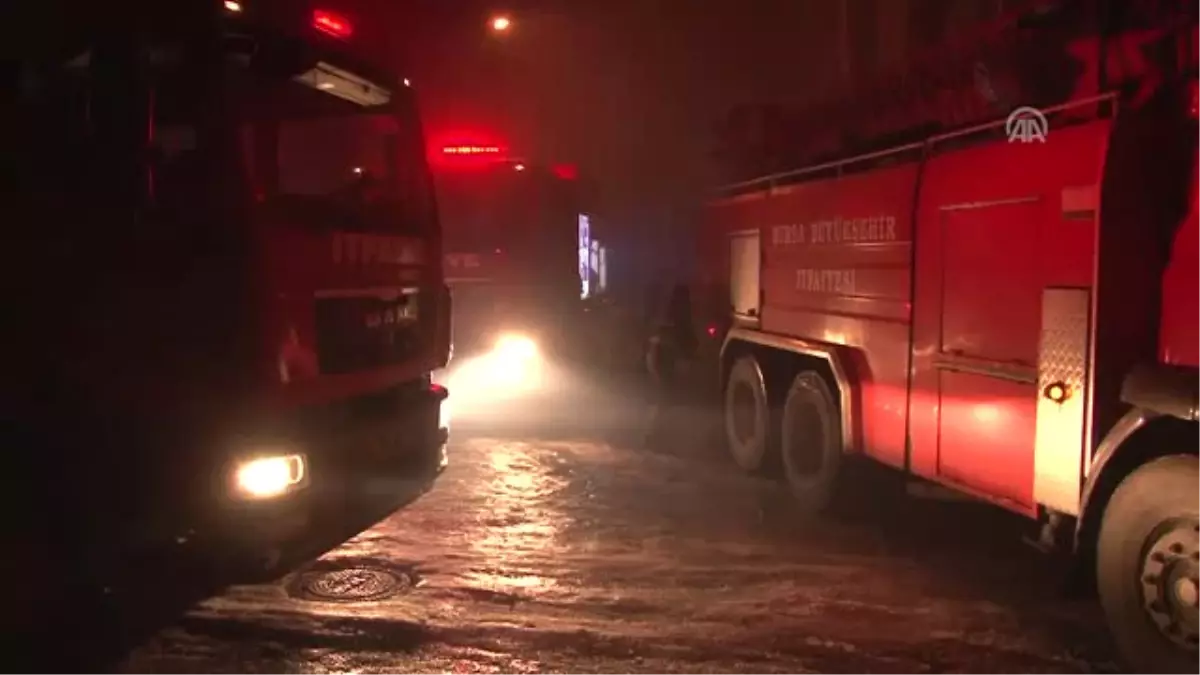 Mobilya Imalathanesinde Yangın