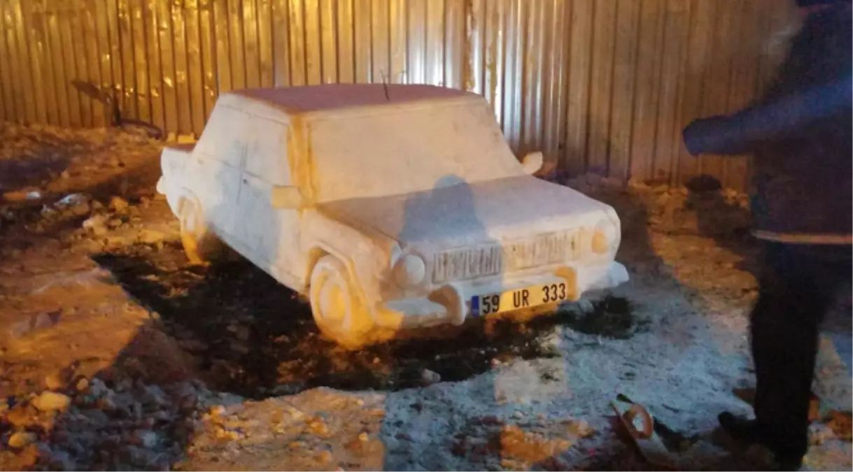 Kardan Arabayı Görenler, Fotoğraf Çekme Yarışına Girdiler