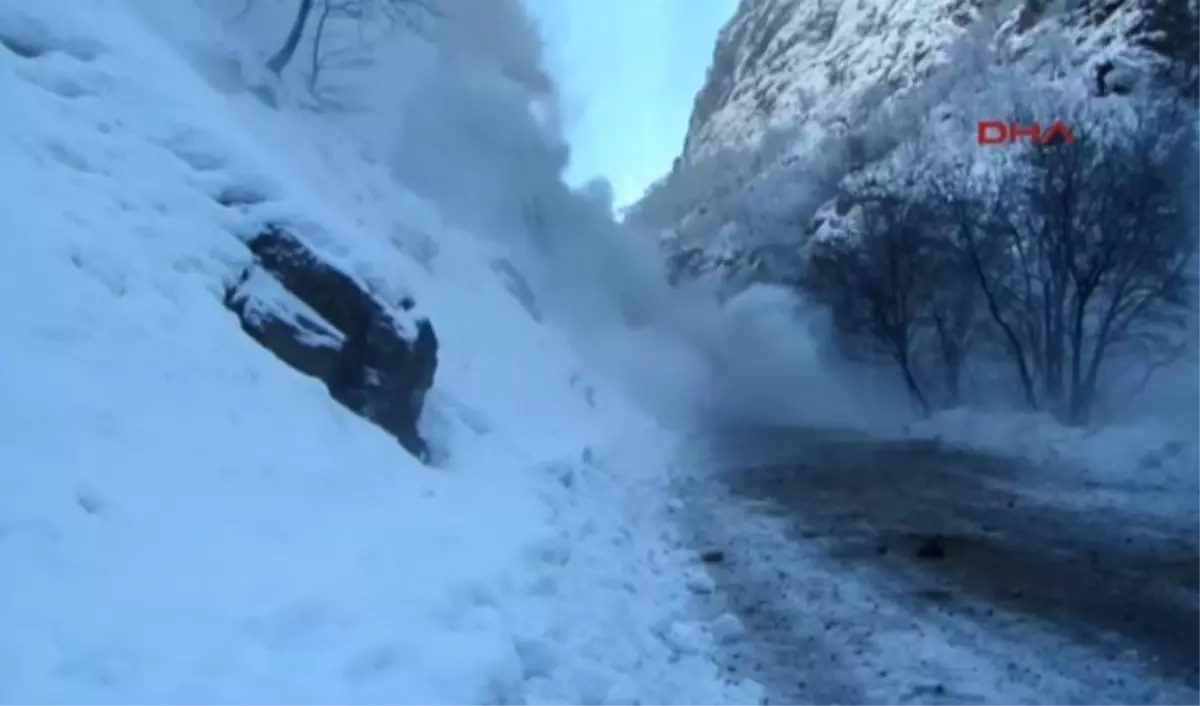 PKK\'lıların Tuzakladığı Patlayıcının İnfilak Anı Kamerada