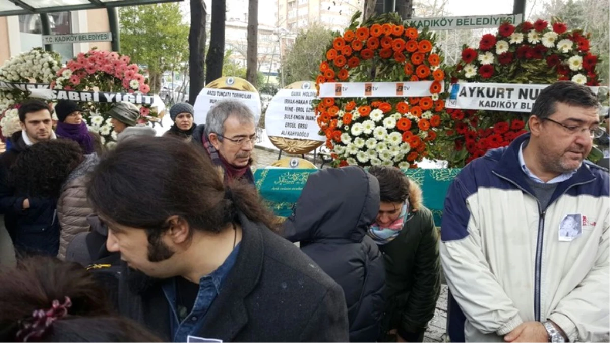 Selçuk Yöntem\'in Acı Günü! Ablasını Toprağa Verdi