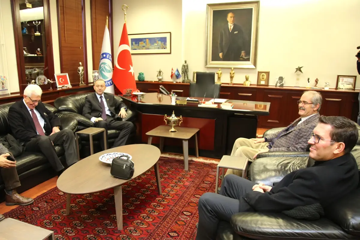 Ümit Kocasakal\'dan Büyükerşen\'e Ziyaret