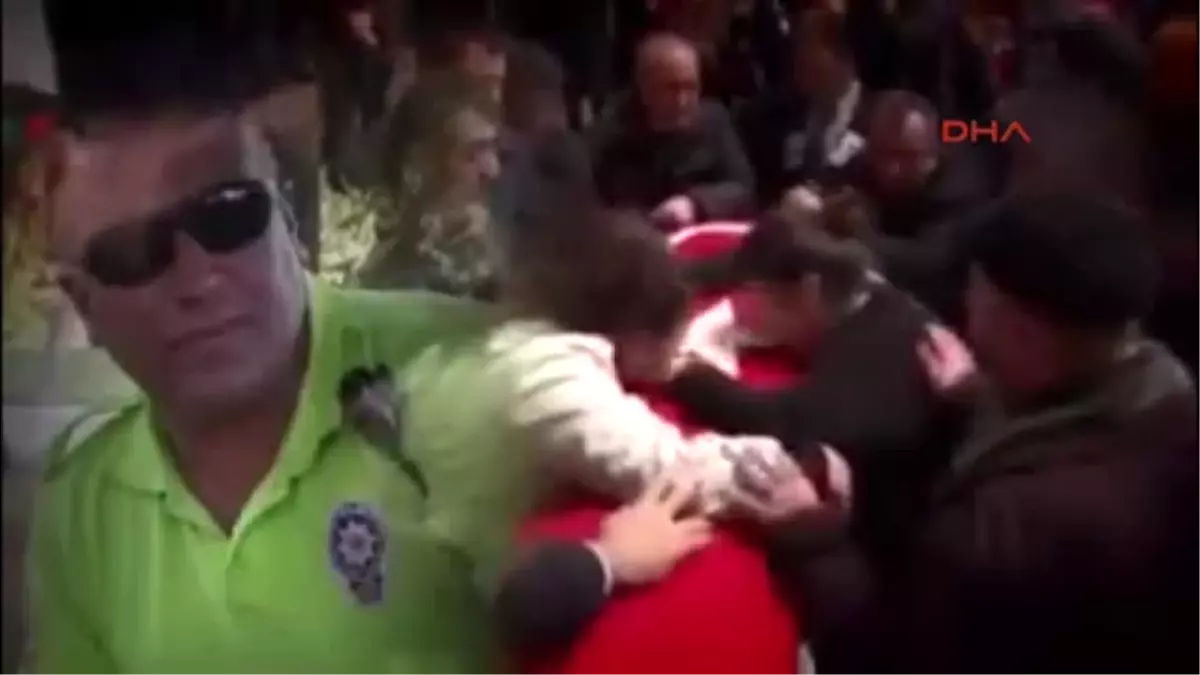 Ünlü Isimlerden Kahraman Polis Fethi Sekin Için Duygusal Video