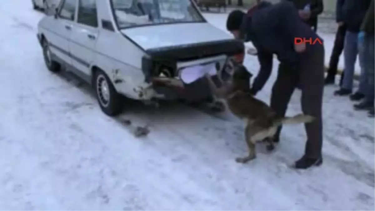 Uşak Otomobildeki Esrarı Tora Yakalattı